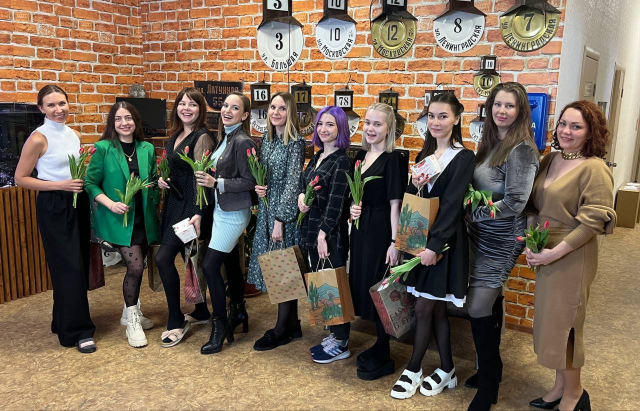 С 8 Марта 🌷